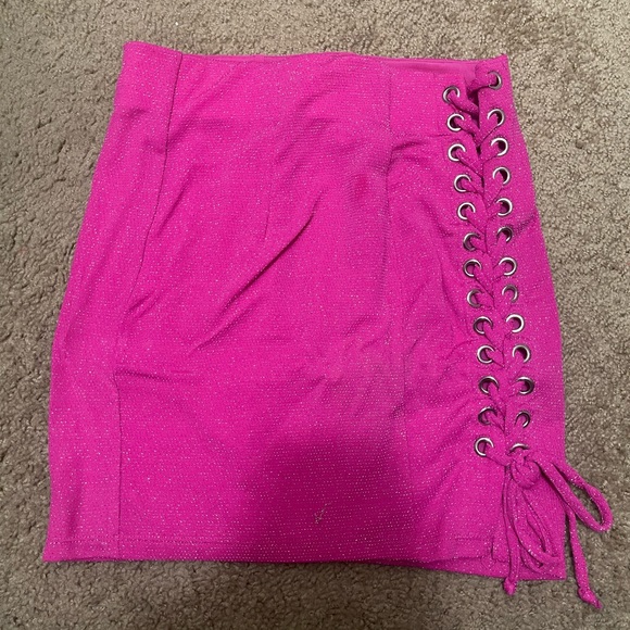 Nbd Barbie pink shiny mini skirt xxs - Picture 3 of 5